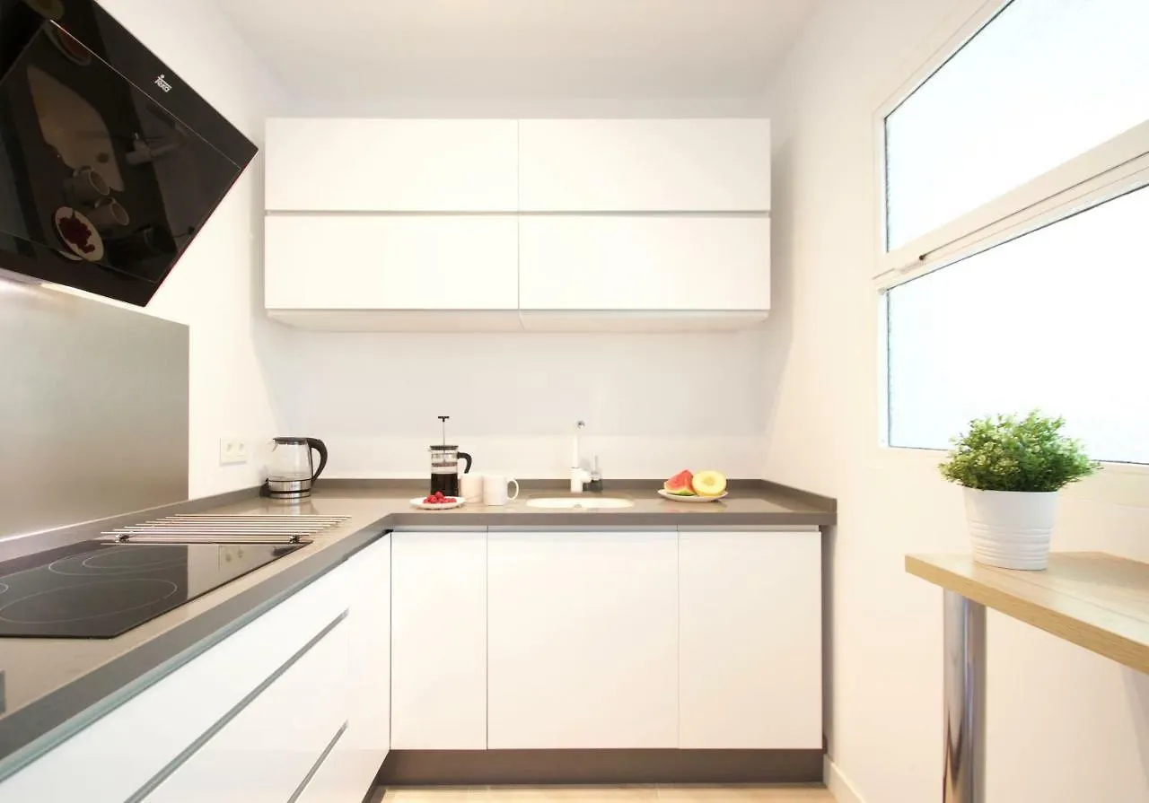 شقة Hip & Cozy 2 Room Apt توريمولينوس